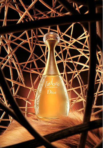 http://atiniaz.com/ax/91/jadore-2.jpg